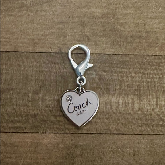 Coach est. 1941 Baby Pink Enamel Crystal Heart Wristlet Bag Charm Silver-tone - Picture 5 of 5